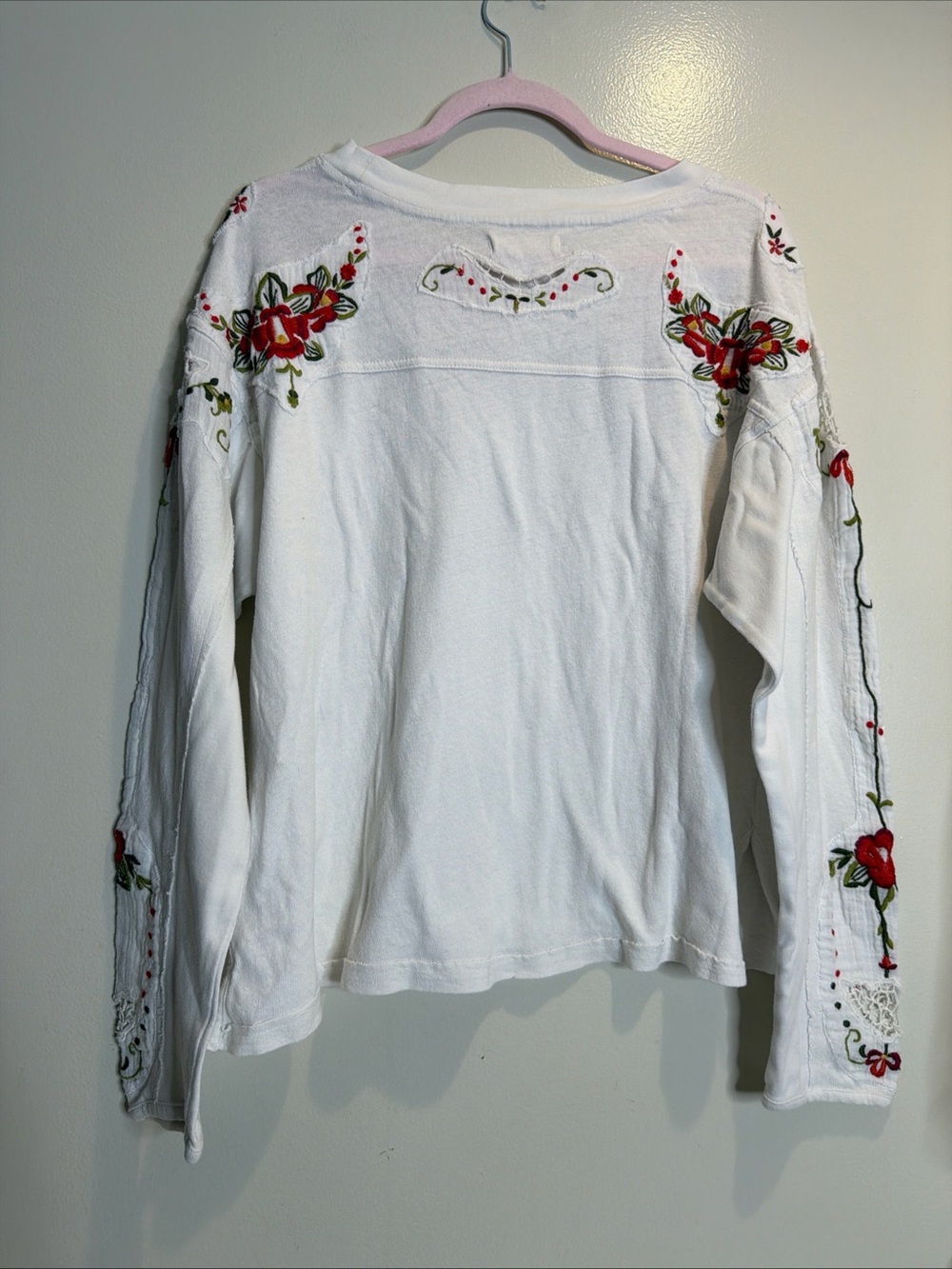 Free People We the Free Lilith Embroidered Vines Cutwork Tee Top M - Picture 8 of 8